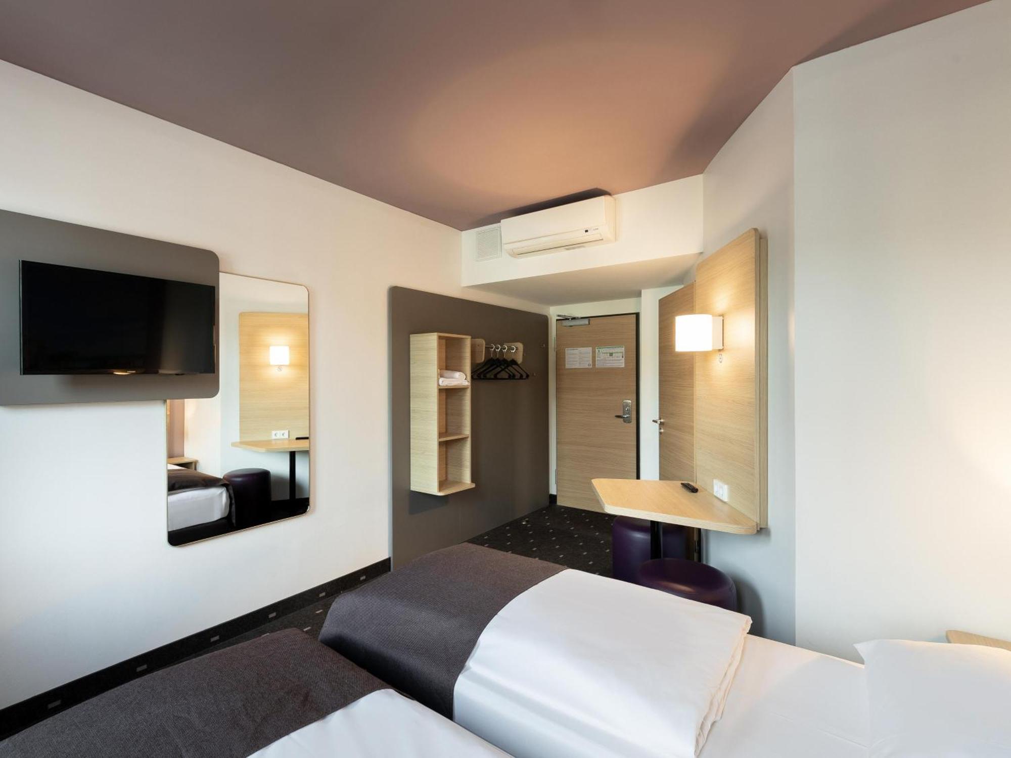 B&B Hotel Duesseldorf-Mitte Екстериор снимка