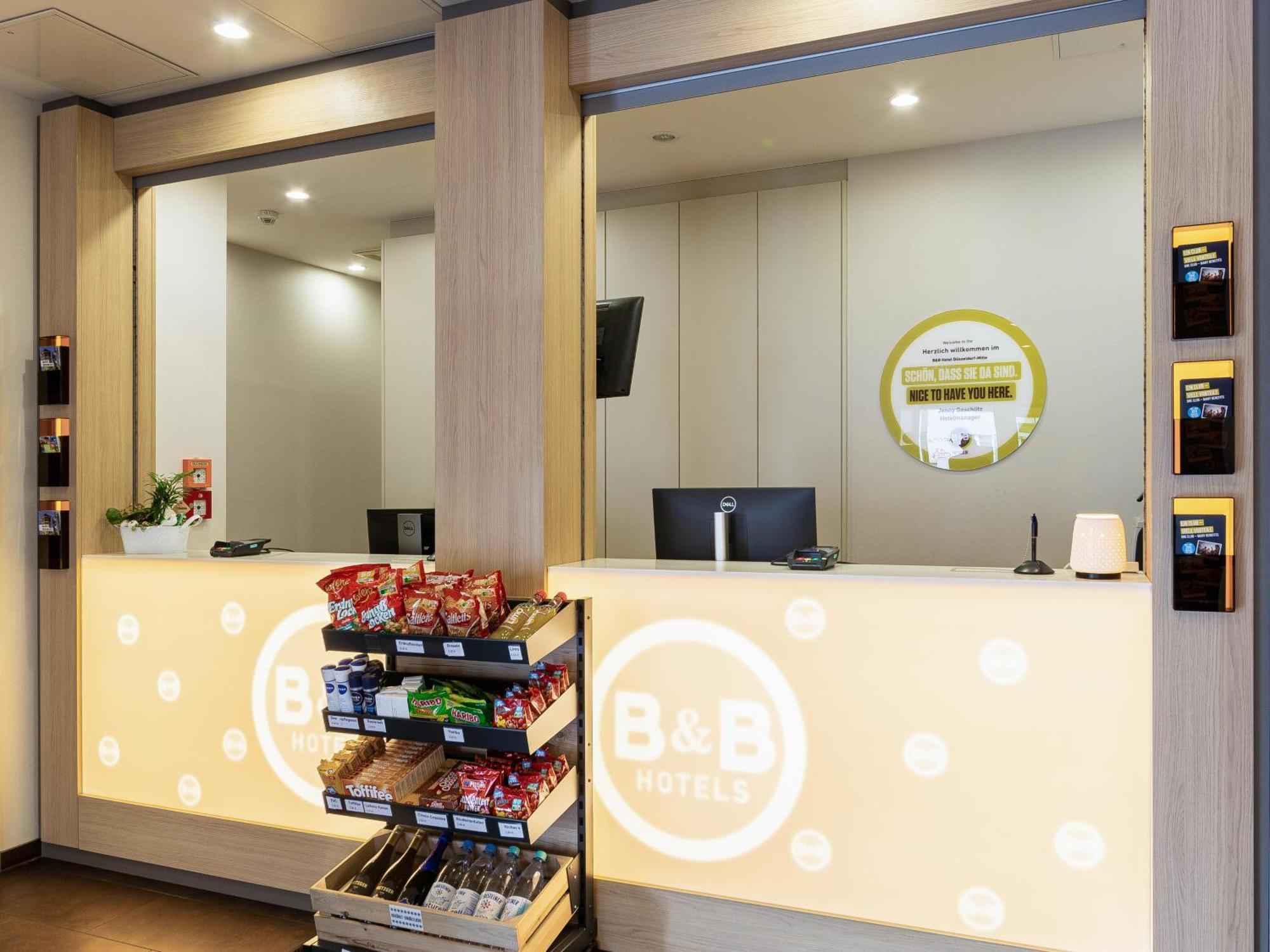 B&B Hotel Duesseldorf-Mitte Екстериор снимка