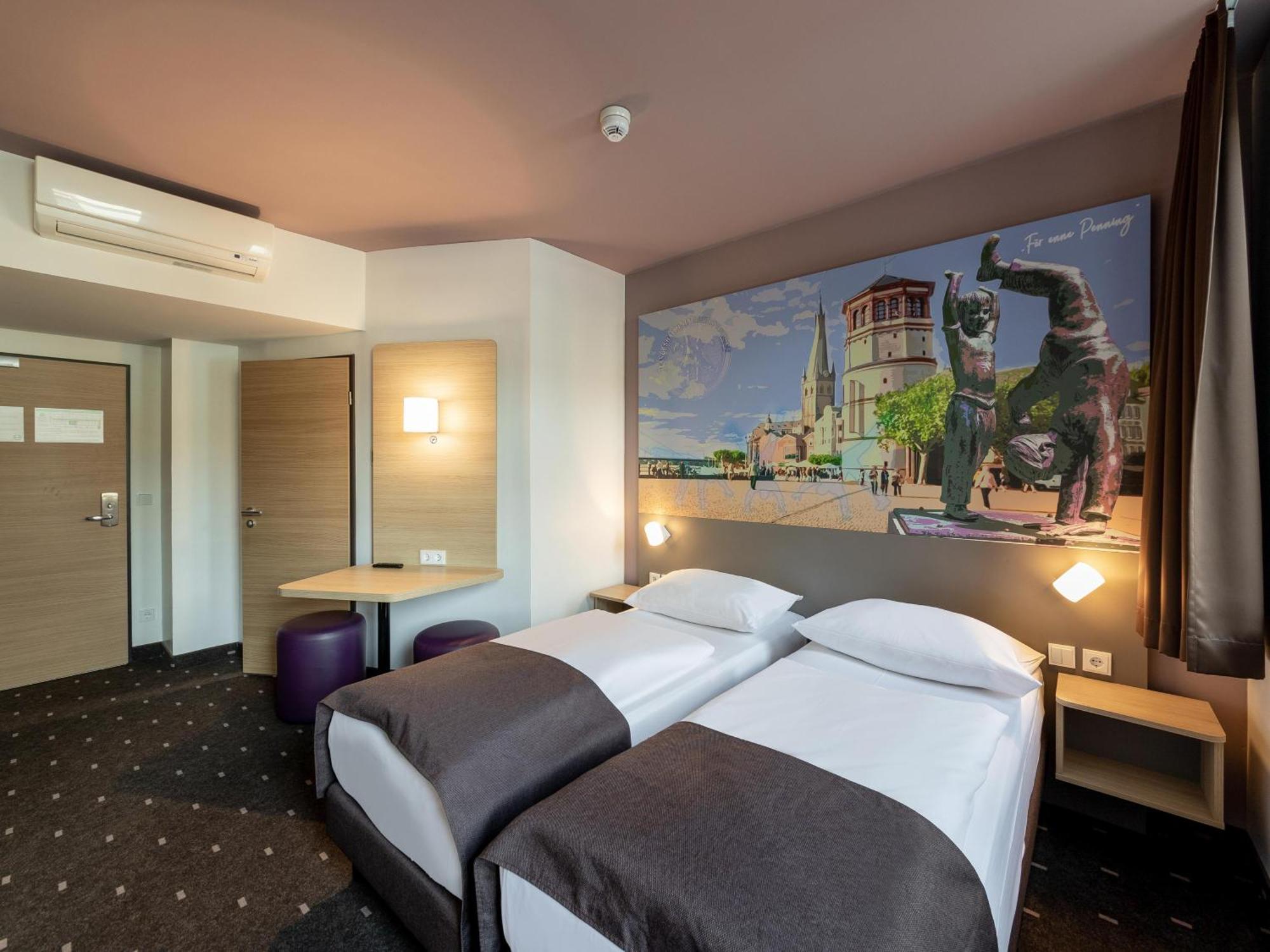 B&B Hotel Duesseldorf-Mitte Екстериор снимка