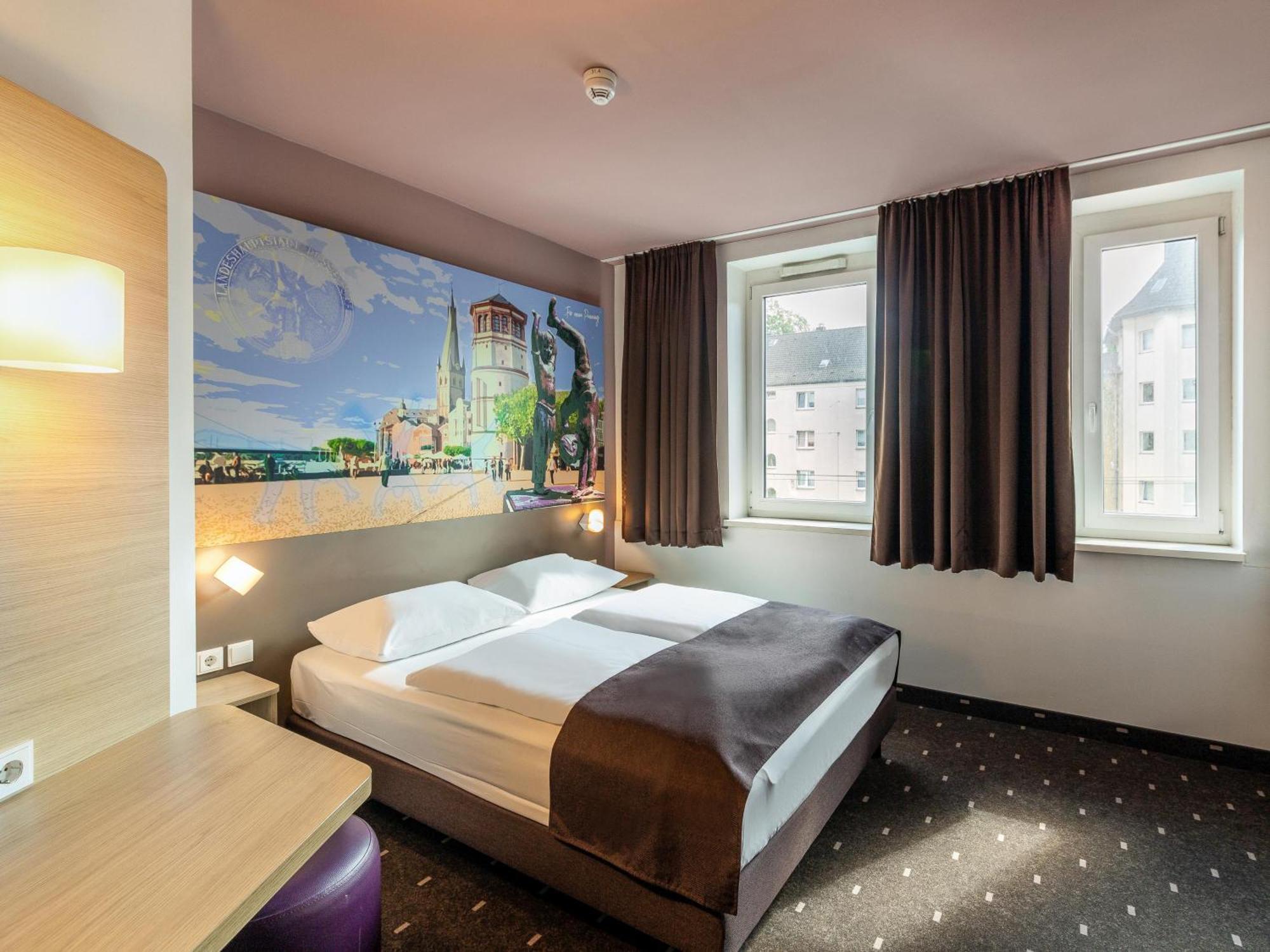 B&B Hotel Duesseldorf-Mitte Екстериор снимка