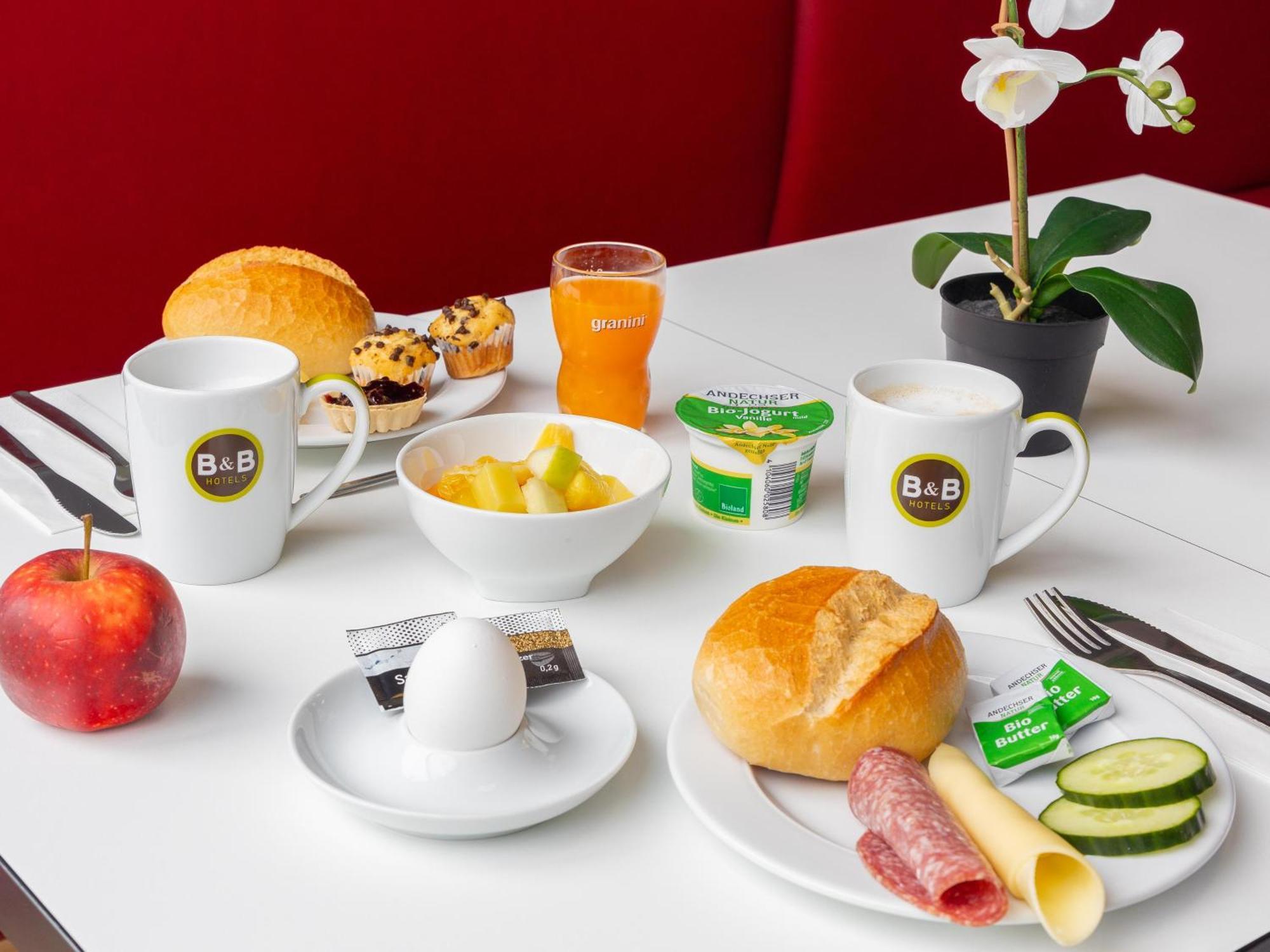 B&B Hotel Duesseldorf-Mitte Екстериор снимка
