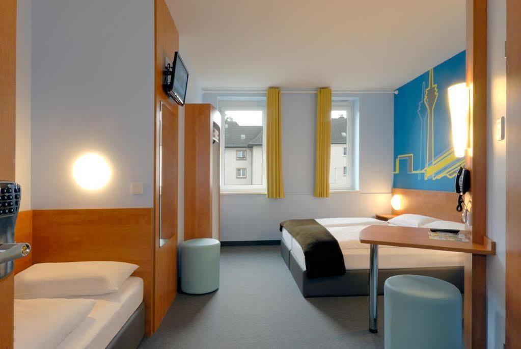 B&B Hotel Duesseldorf-Mitte Екстериор снимка